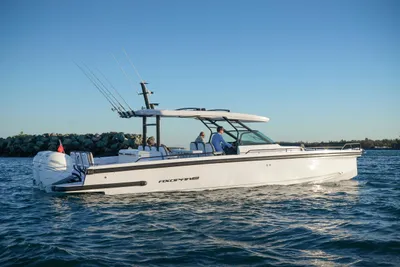 2025 Axopar 37 Sun-Top