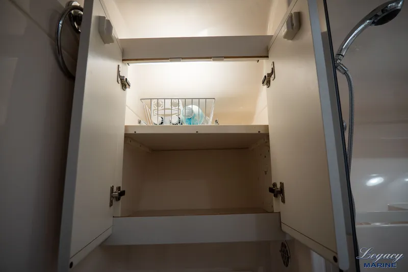 Legacy Yacht Photos Pics 