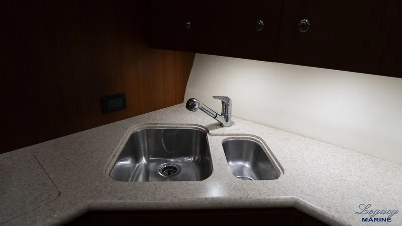 Legacy Yacht Photos Pics 