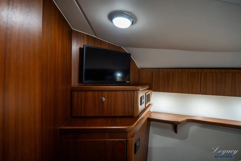 Legacy Yacht Photos Pics 