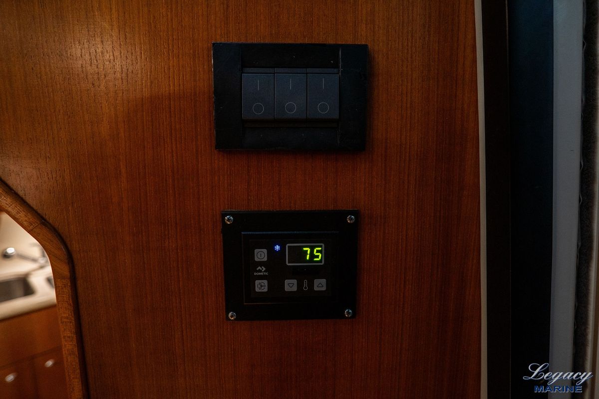 2003 Tiara Yachts 42 