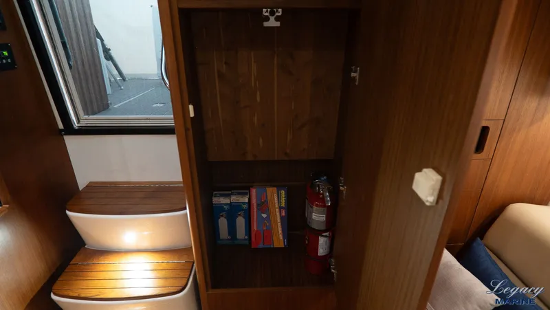 Legacy Yacht Photos Pics 