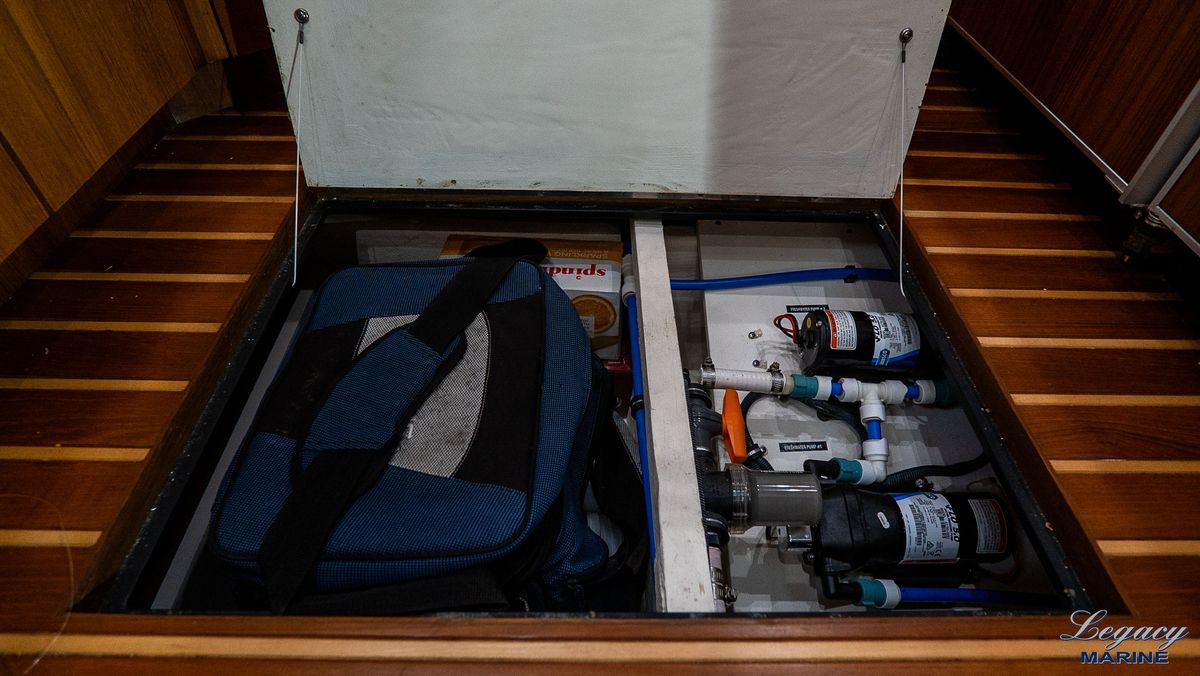 2003 Tiara Yachts 42 