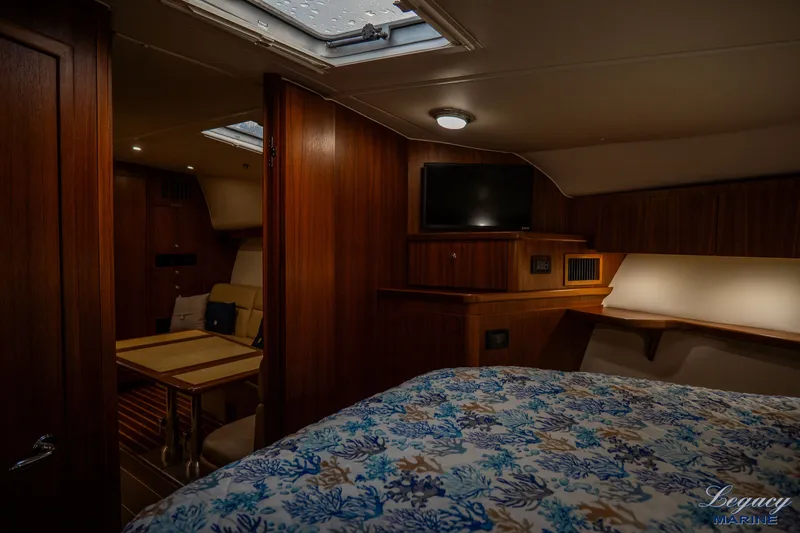 Legacy Yacht Photos Pics 