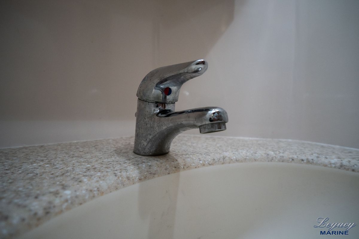 2003 Tiara Yachts 42 