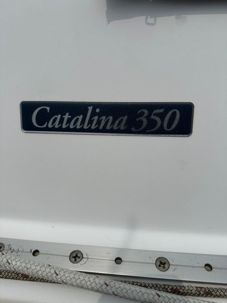 2005 Catalina 350