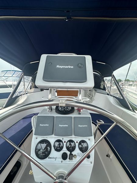 2005 Catalina 350