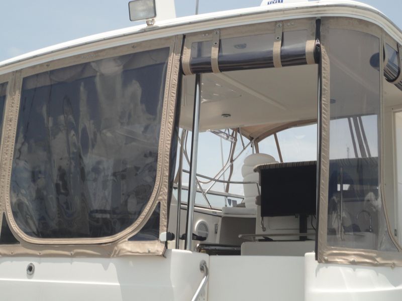 2002 Sea Ray 420 Aft Cabin