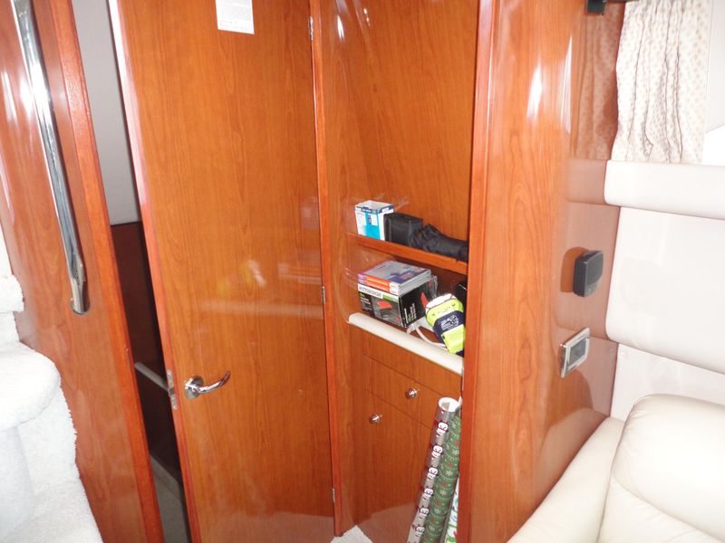 2002 Sea Ray 420 Aft Cabin