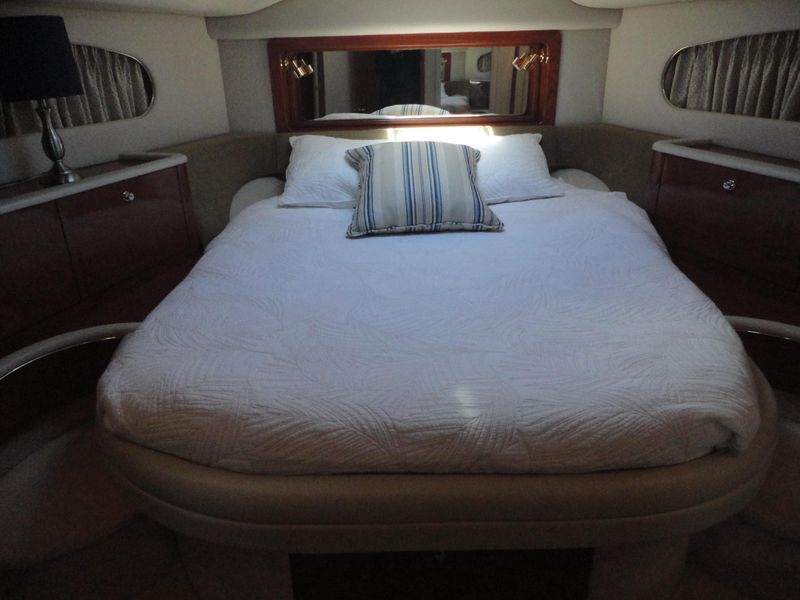 2002 Sea Ray 420 Aft Cabin