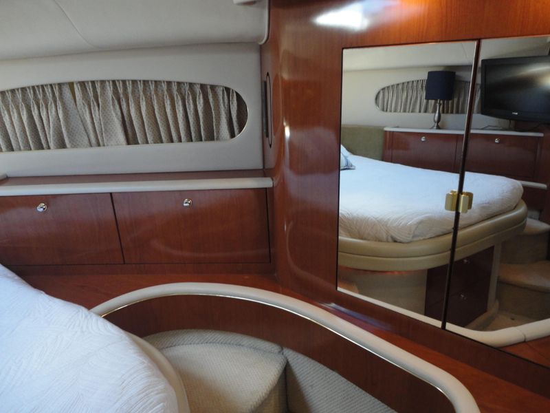 2002 Sea Ray 420 Aft Cabin