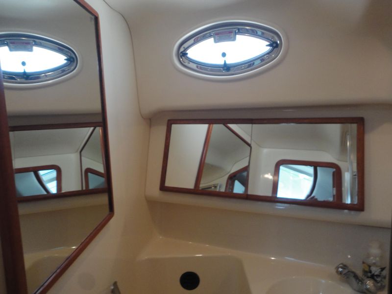 2002 Sea Ray 420 Aft Cabin