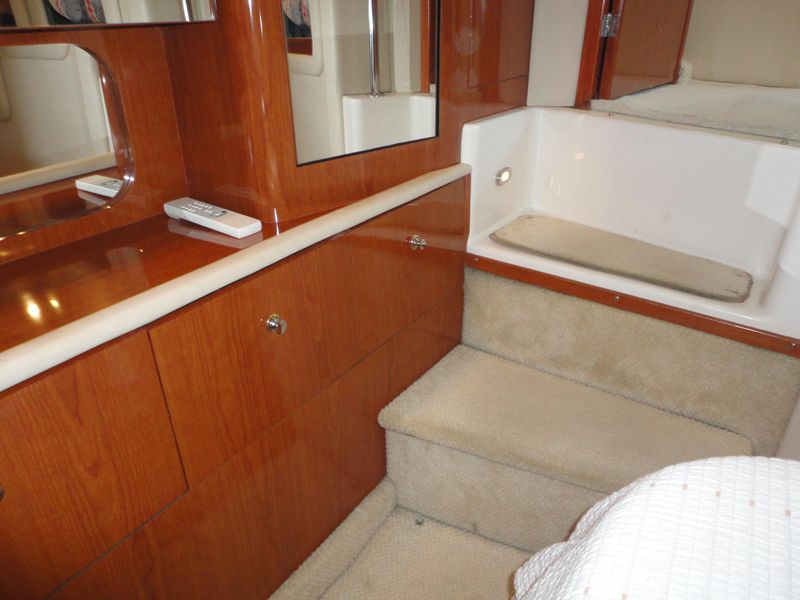 2002 Sea Ray 420 Aft Cabin