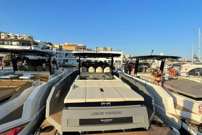 De Antonio Yachts D42