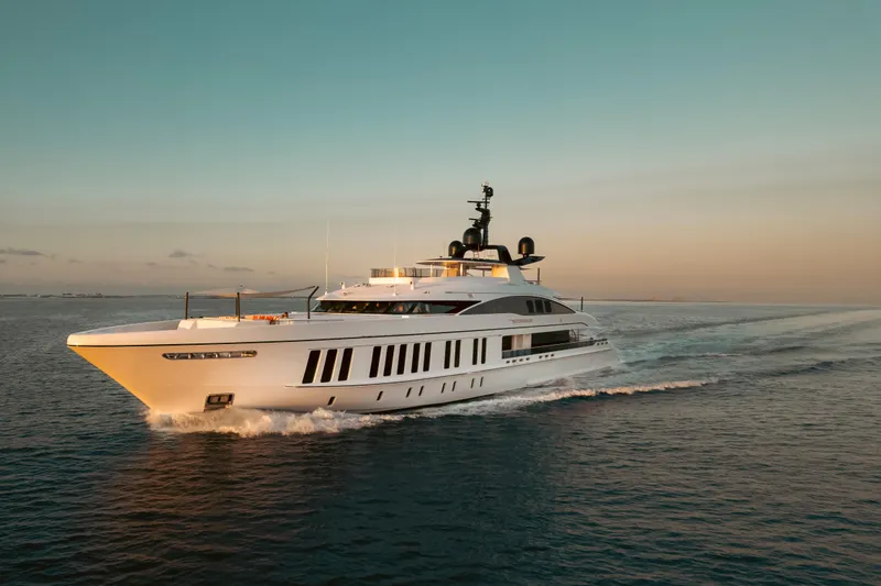 Samurai Yacht Photos Pics 