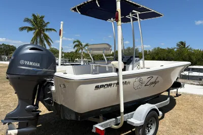 2017 Sportsman Island Reef 19 Center Console