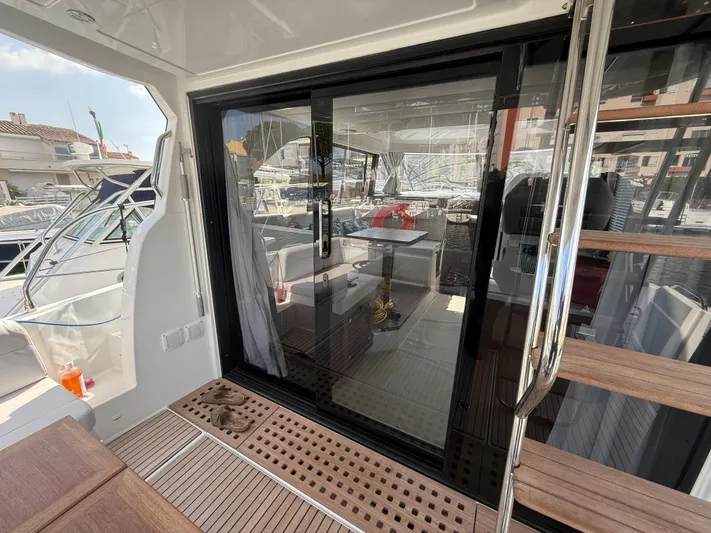 Pierre Yacht Photos Pics 