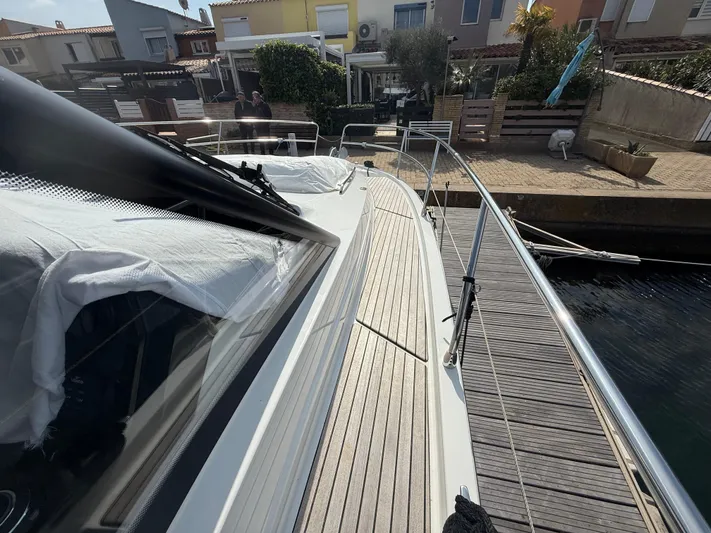 Pierre Yacht Photos Pics 