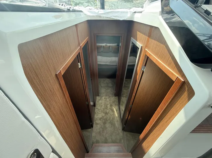 Pierre Yacht Photos Pics 