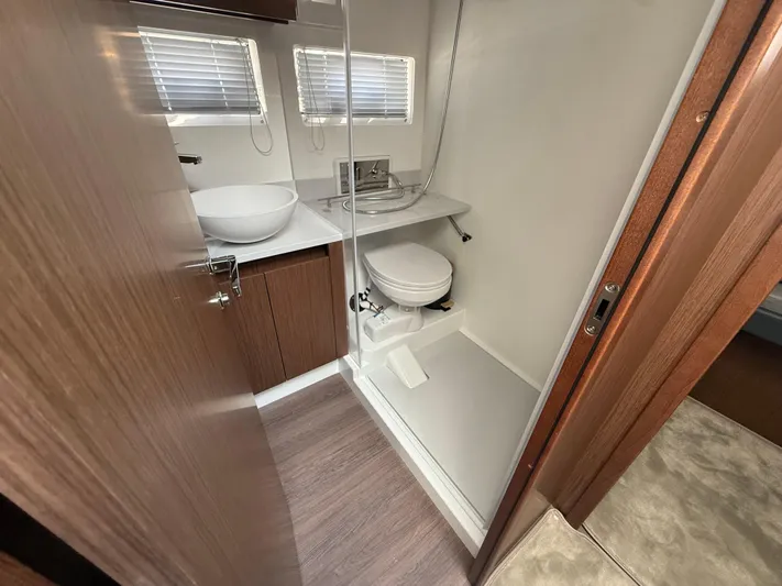 Pierre Yacht Photos Pics 