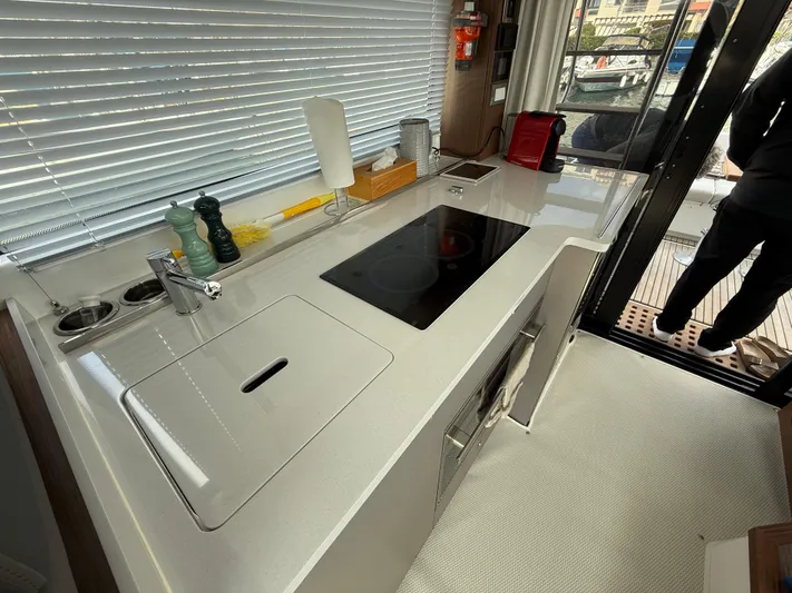 Pierre Yacht Photos Pics 