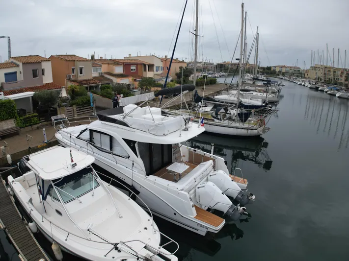 Pierre Yacht Photos Pics 