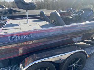 2025 Triton 19 TrX Patriot boat with sleek design and modern features.