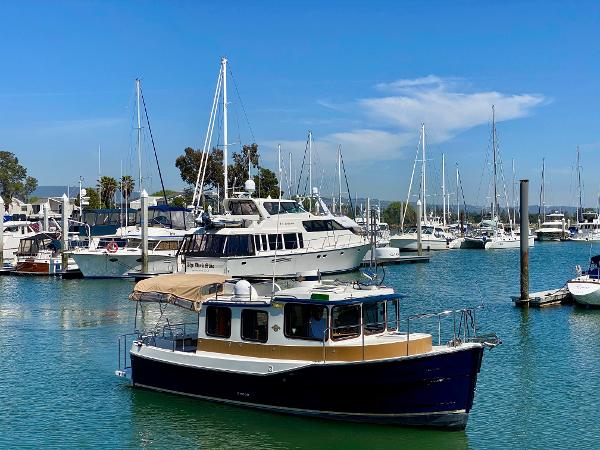 2011 Ranger Tugs R-27