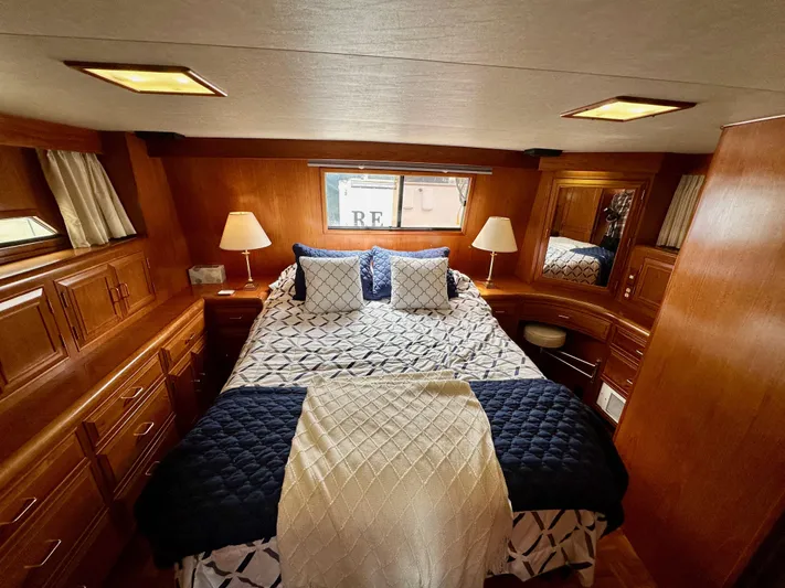 Rc Venture Yacht Photos Pics 