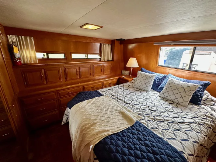 Rc Venture Yacht Photos Pics 