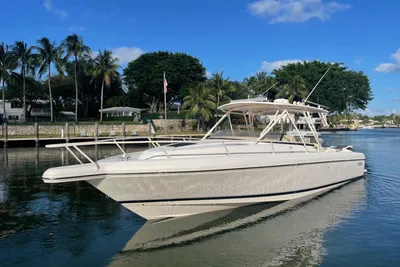 Intrepid 350 Walkaround