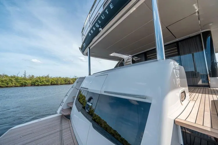 2023 Absolute 68 Navetta - Image 7