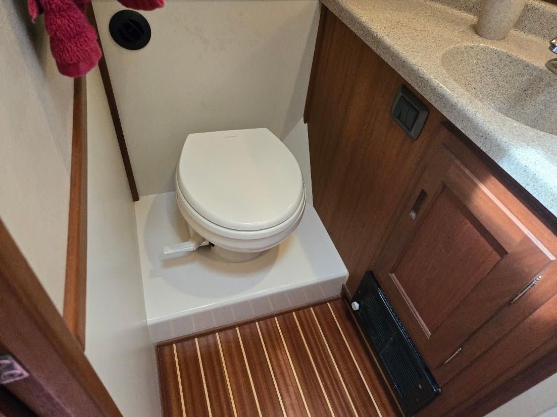 2010 American Tug 52 