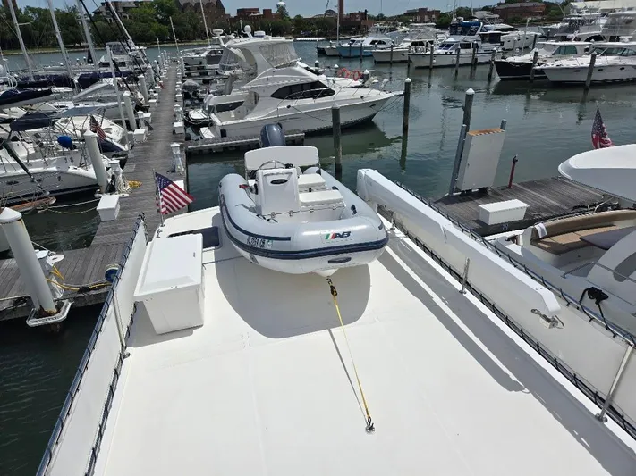 Chinook Yacht Photos Pics 