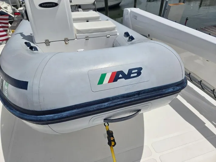 Chinook Yacht Photos Pics 