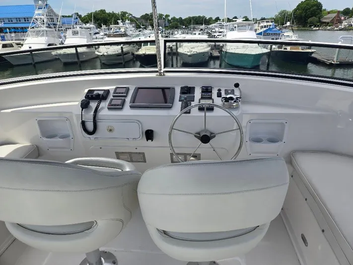 Chinook Yacht Photos Pics 