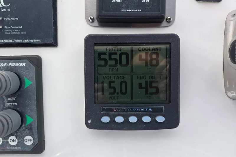 Chinook Yacht Photos Pics 