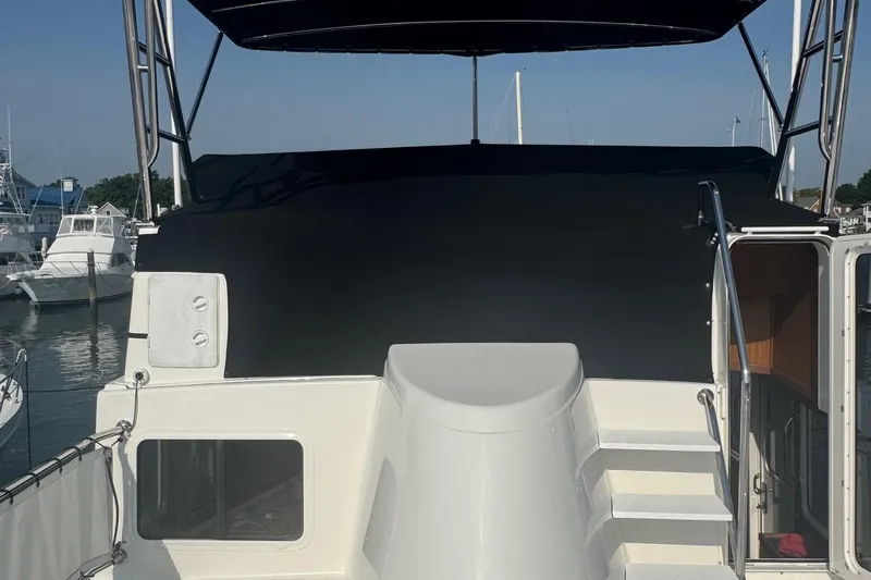 Chinook Yacht Photos Pics 