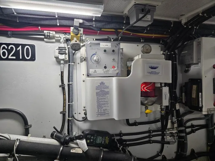 Chinook Yacht Photos Pics 