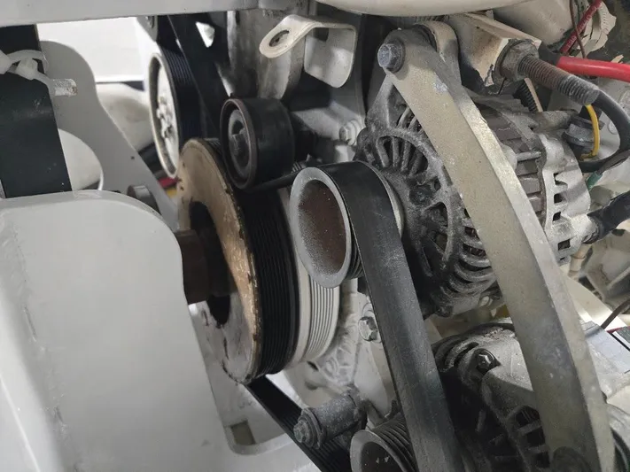 Chinook Yacht Photos Pics 