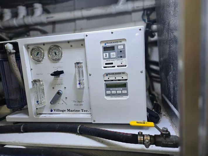 Chinook Yacht Photos Pics 