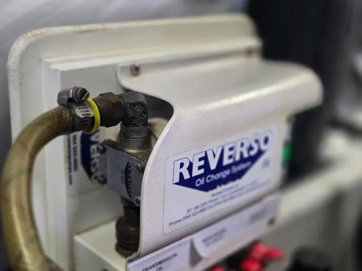 Chinook Yacht Photos Pics 