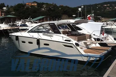2011 Sealine SC35