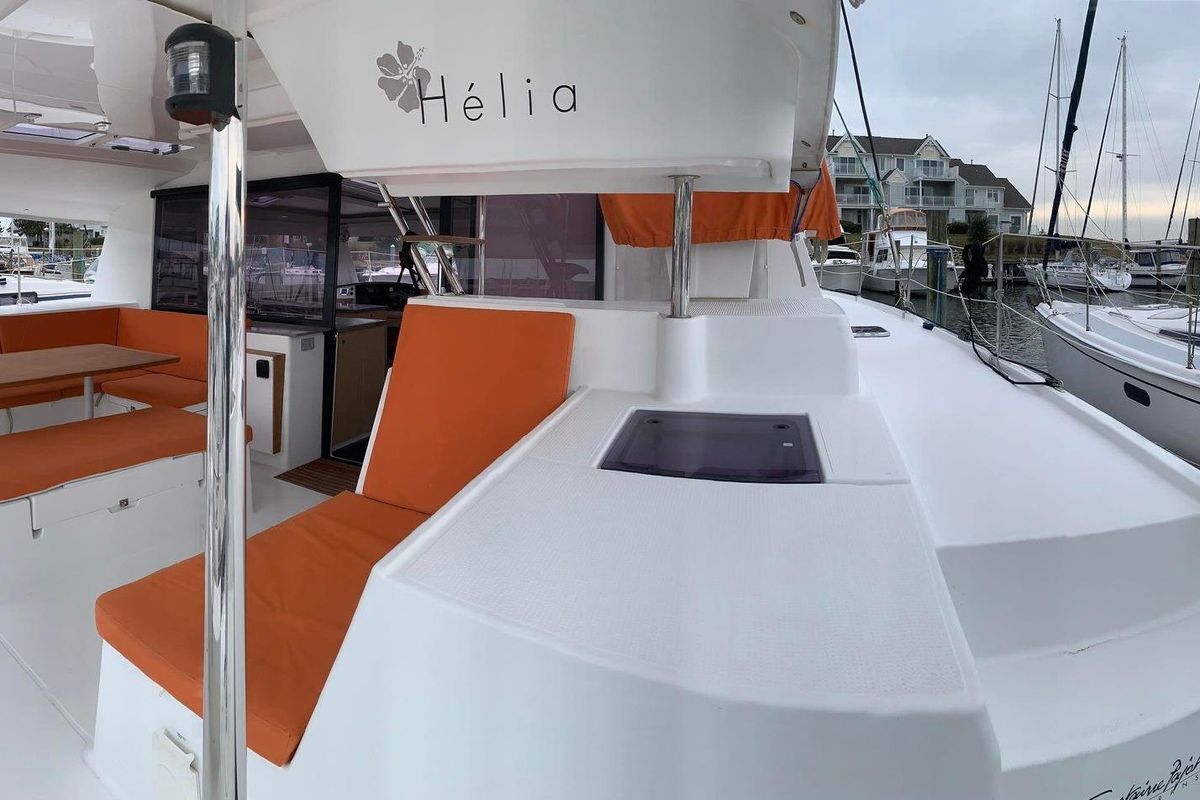 2015 Fountaine Pajot 43 