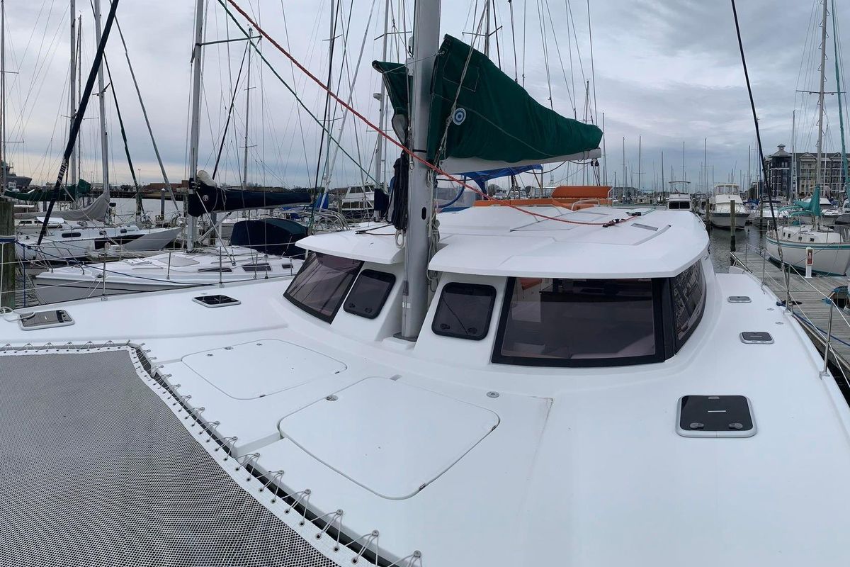 2015 Fountaine Pajot 43 