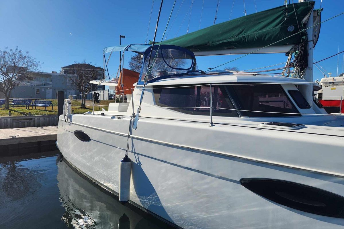 2015 Fountaine Pajot 43 