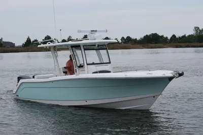 2018 Robalo R302 Center Console