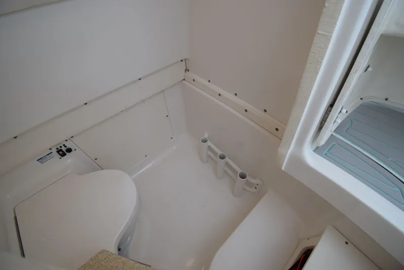 Chasin Yacht Photos Pics 