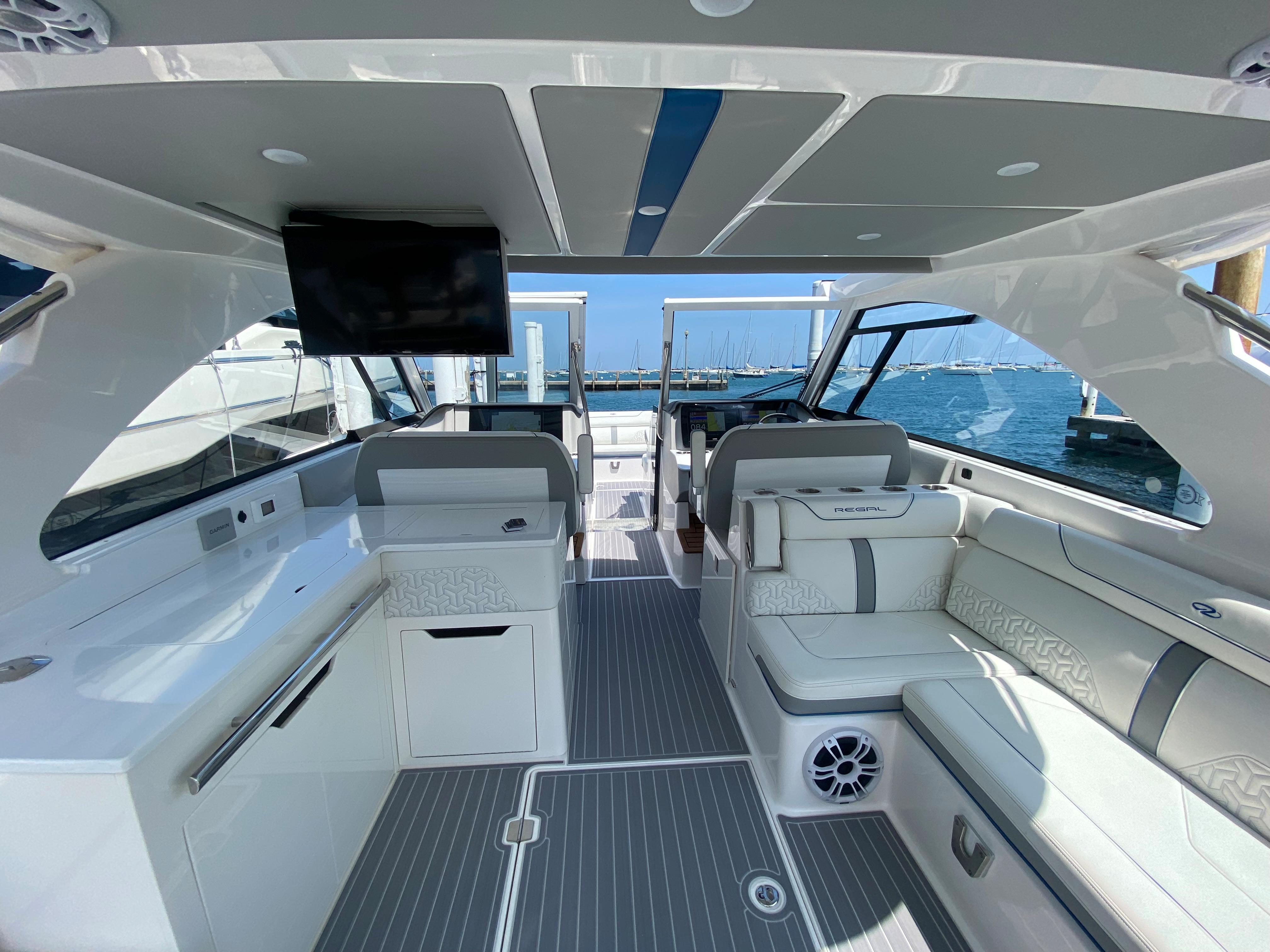 2023 Regal LS36 Bowrider for sale - YachtWorld