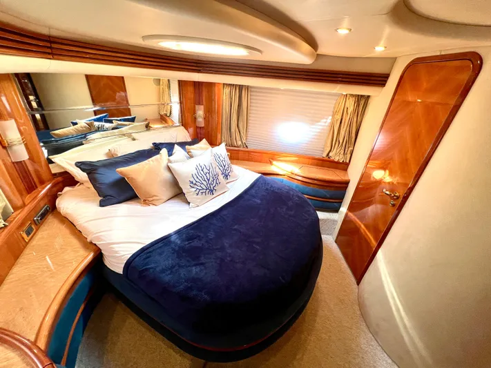 Jbys Trade Yacht Photos Pics VIP StateRoom